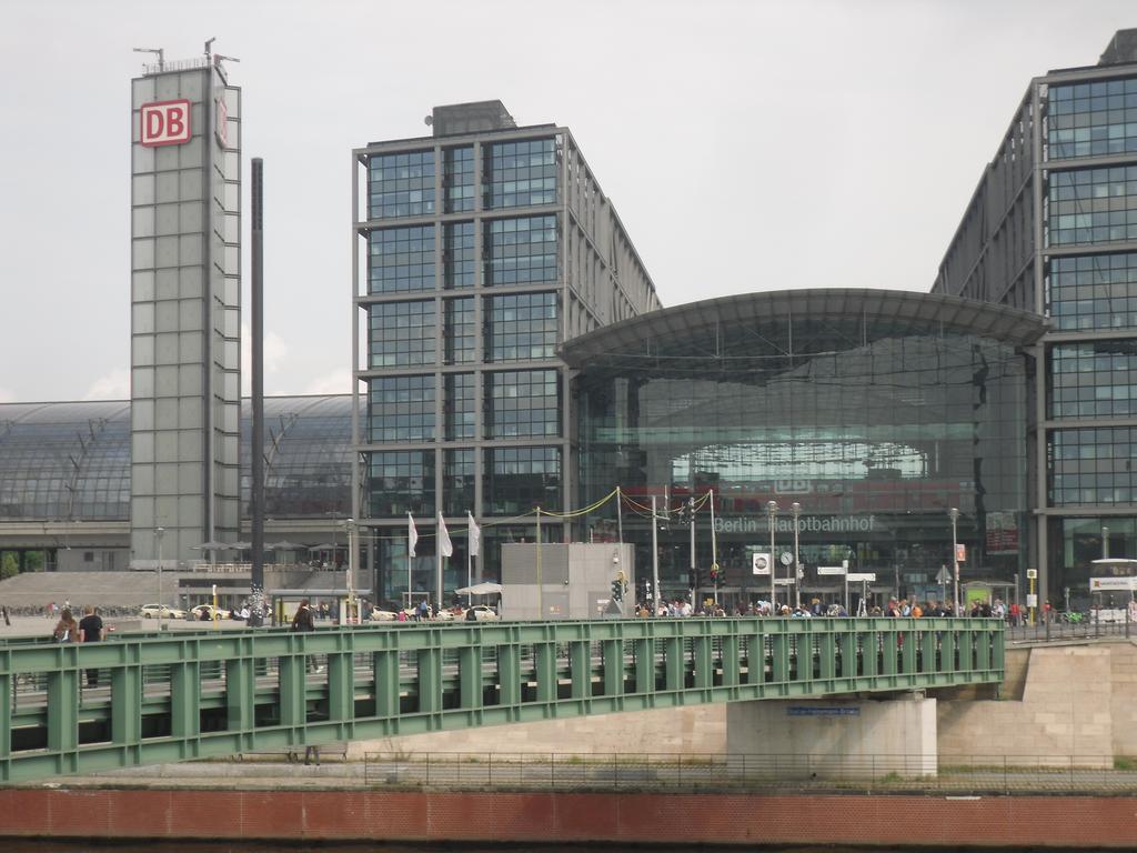 Hotel Carolinenhof Berlin Exterior photo