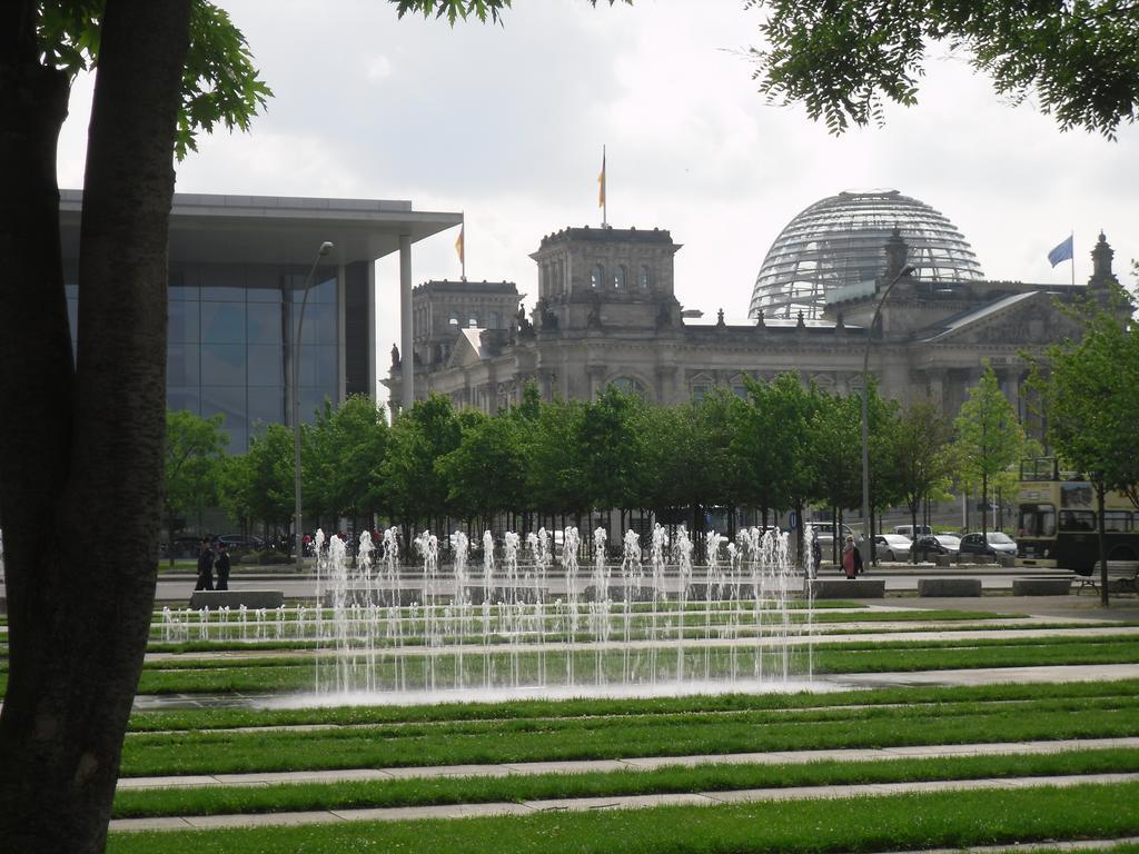 Hotel Carolinenhof Berlin Exterior photo